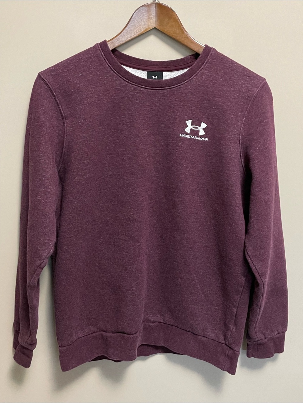 Under Armour Burgundy Crewneck Sweatshirt with White Logo Women’s Small